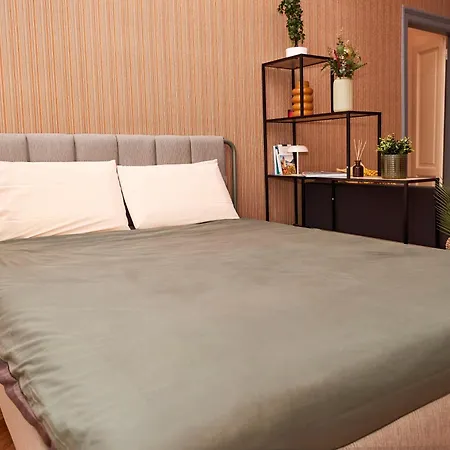 Urban Flats Sanzio 20 - Vicino A Duomo, Stadio E Fiera Апартаменты