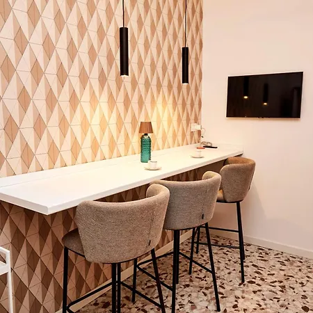 Apartamento Urban Flats Sanzio 20 - Vicino A Duomo, Stadio E Fiera *